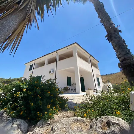 Baglio Quadrone Bovo Marina * مونتاليغرو